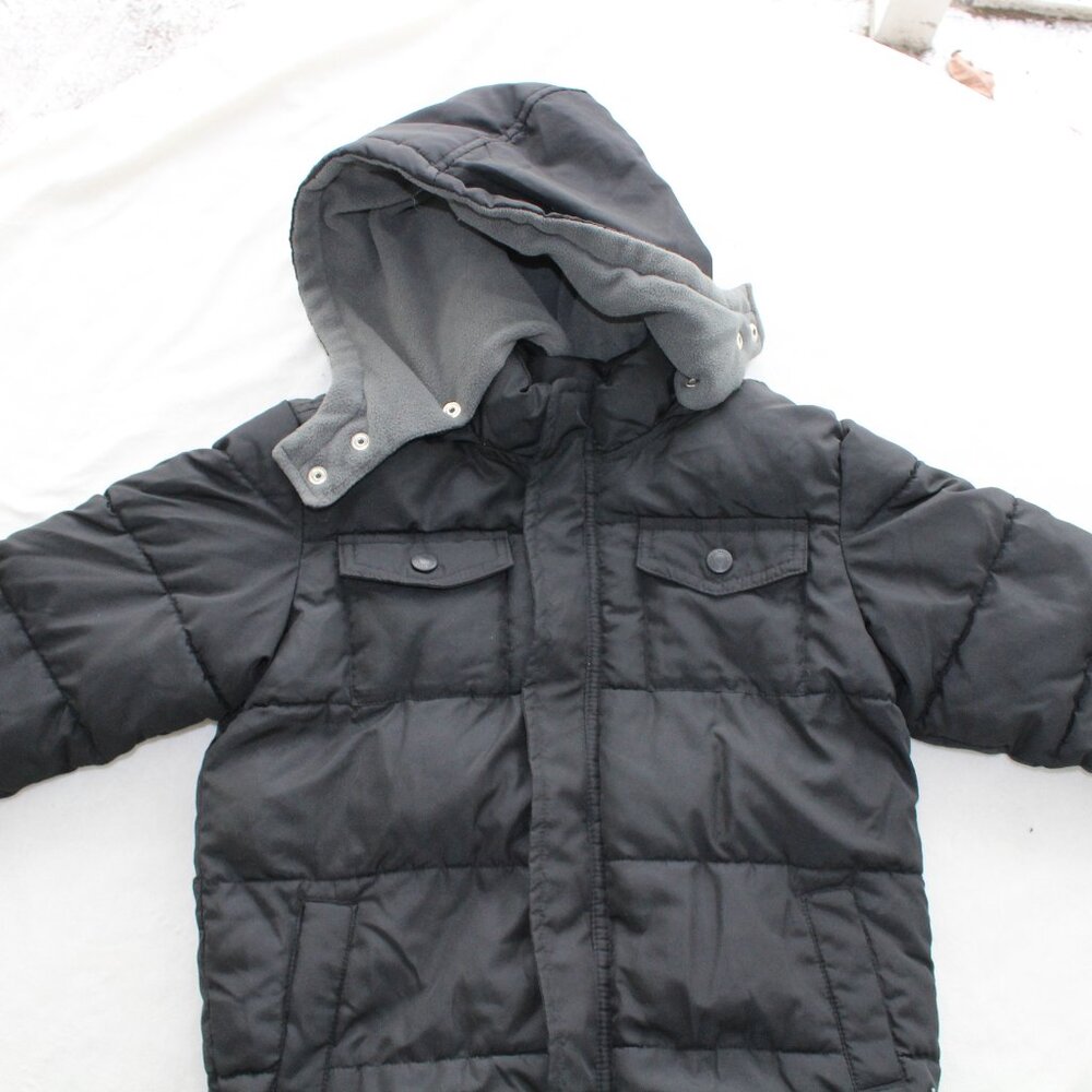 Old Navy Coat (Black, 5T)